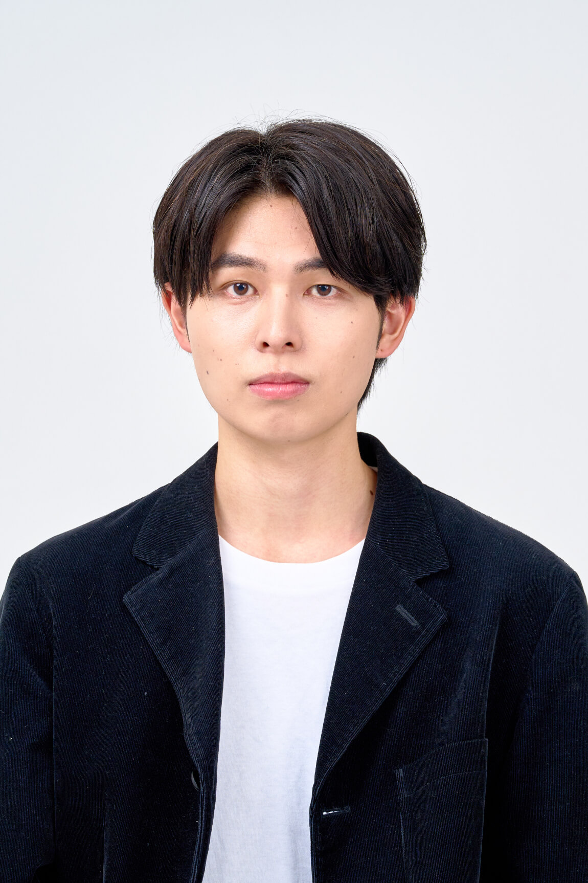 男性バストアップ レタッチ前