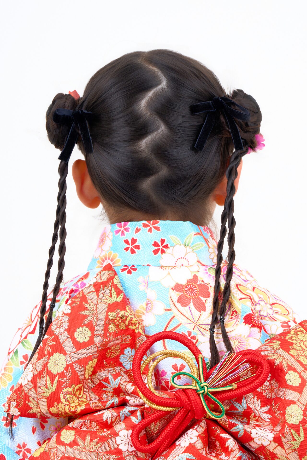 ヘアセット：サイドツインお団子（中間〜高め）（3枚目）
